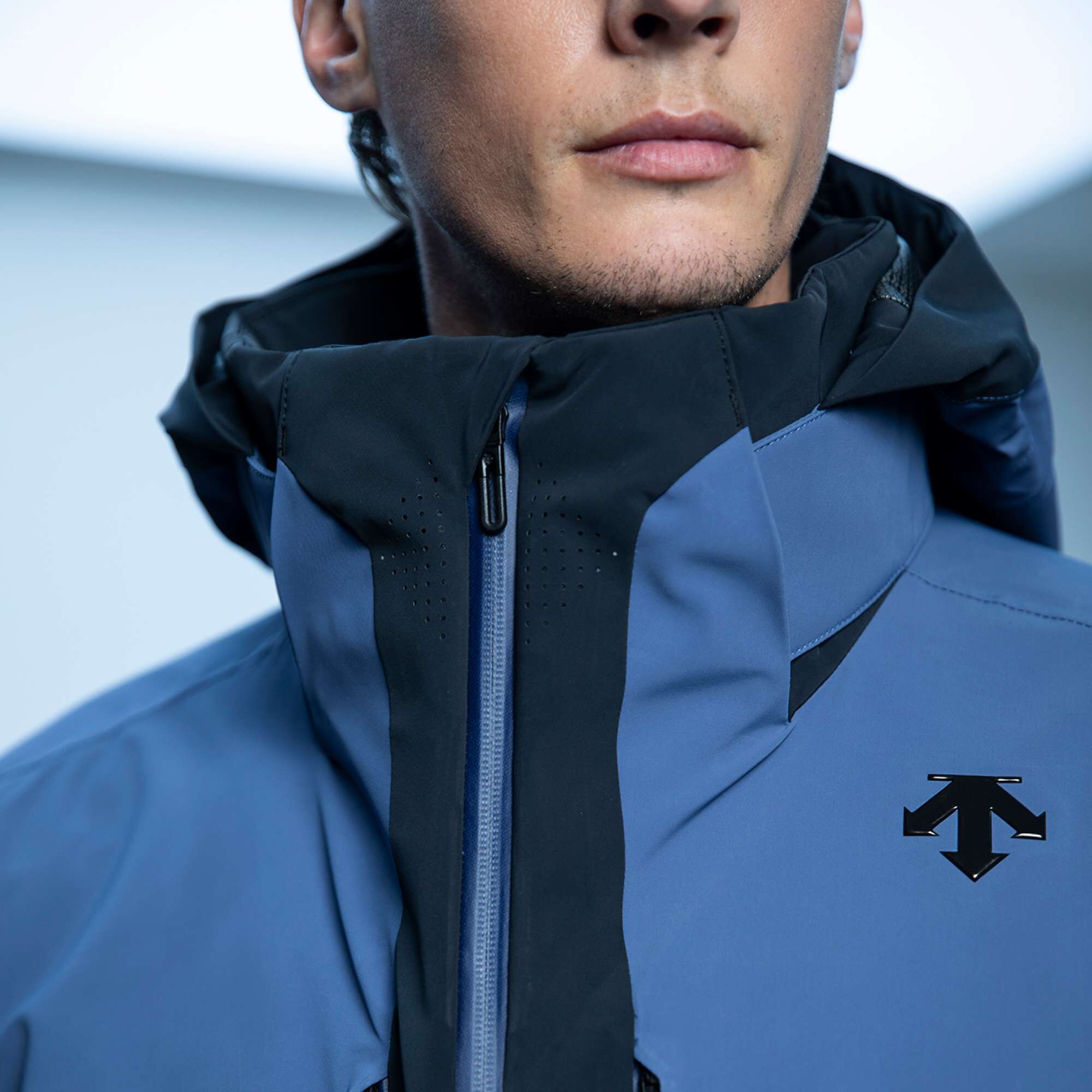 DESCENTE | SWISS JACKET