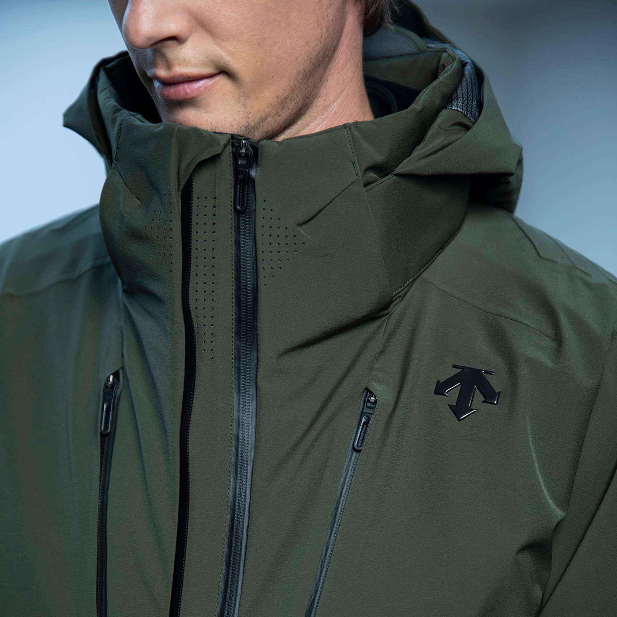 DESCENTE | SHOULDER PADD JACKET